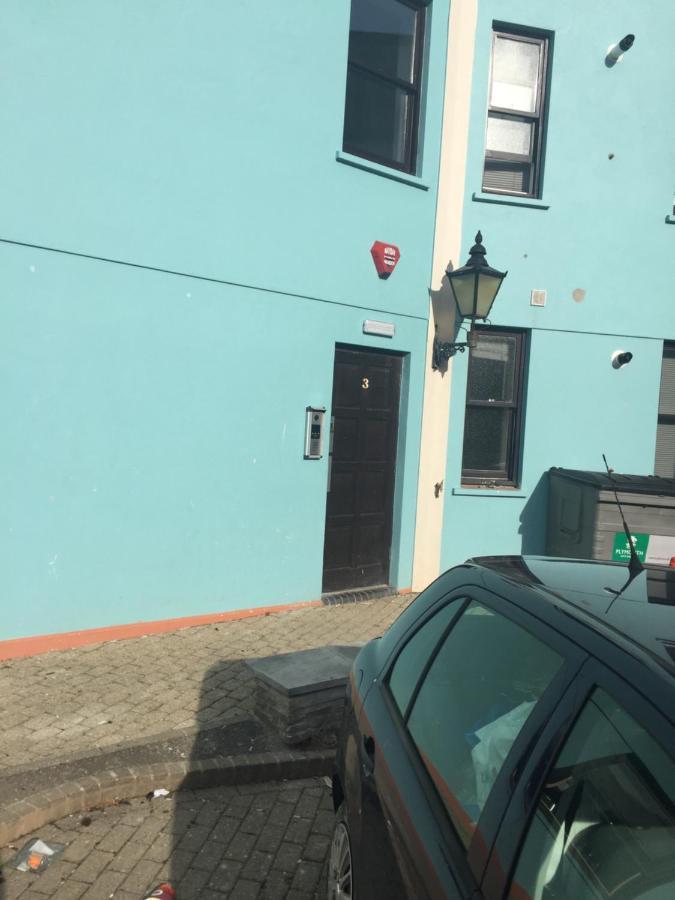 3 Elizabeth Court * Plymouth